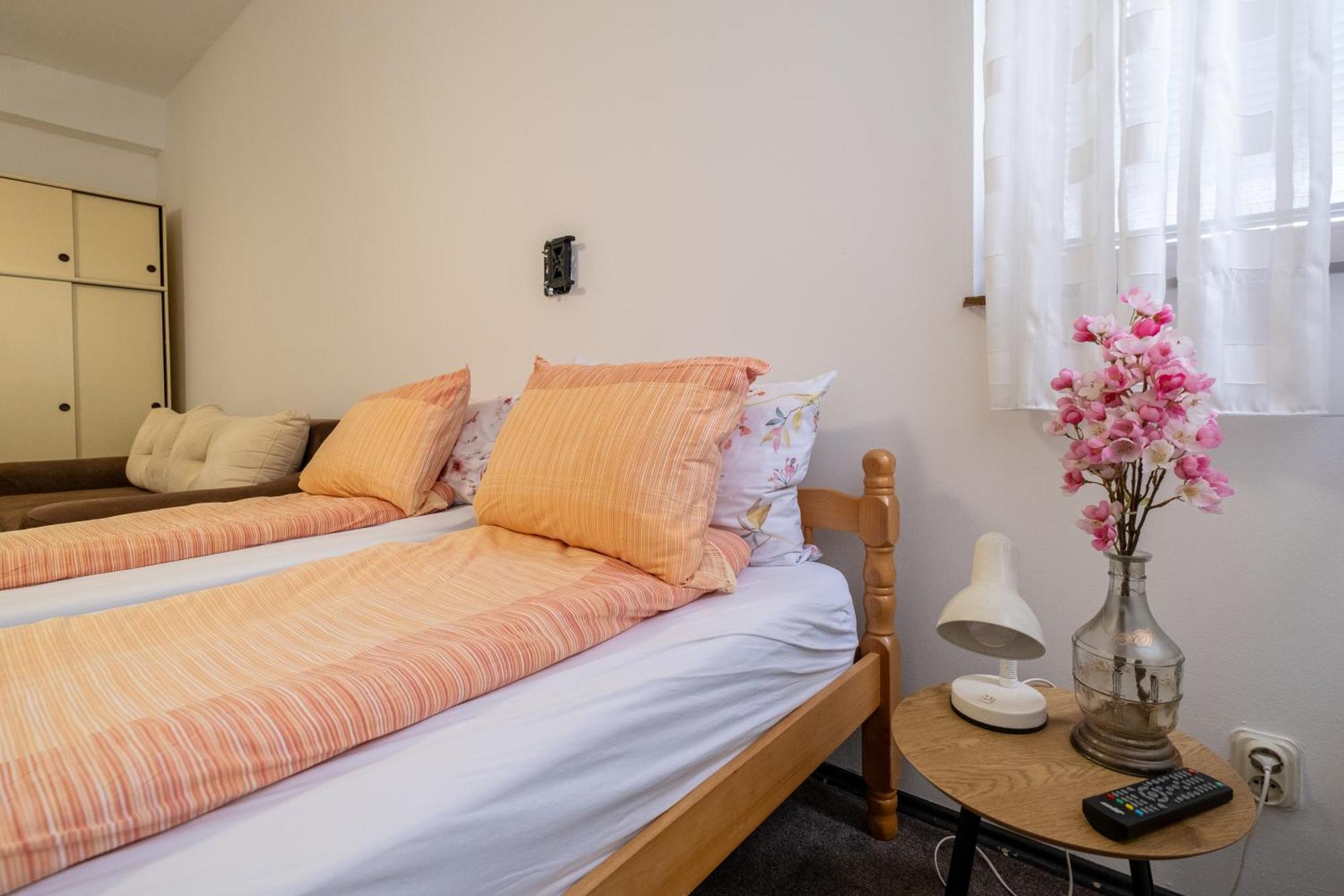 Guesthouse Rose Сараево Экстерьер фото