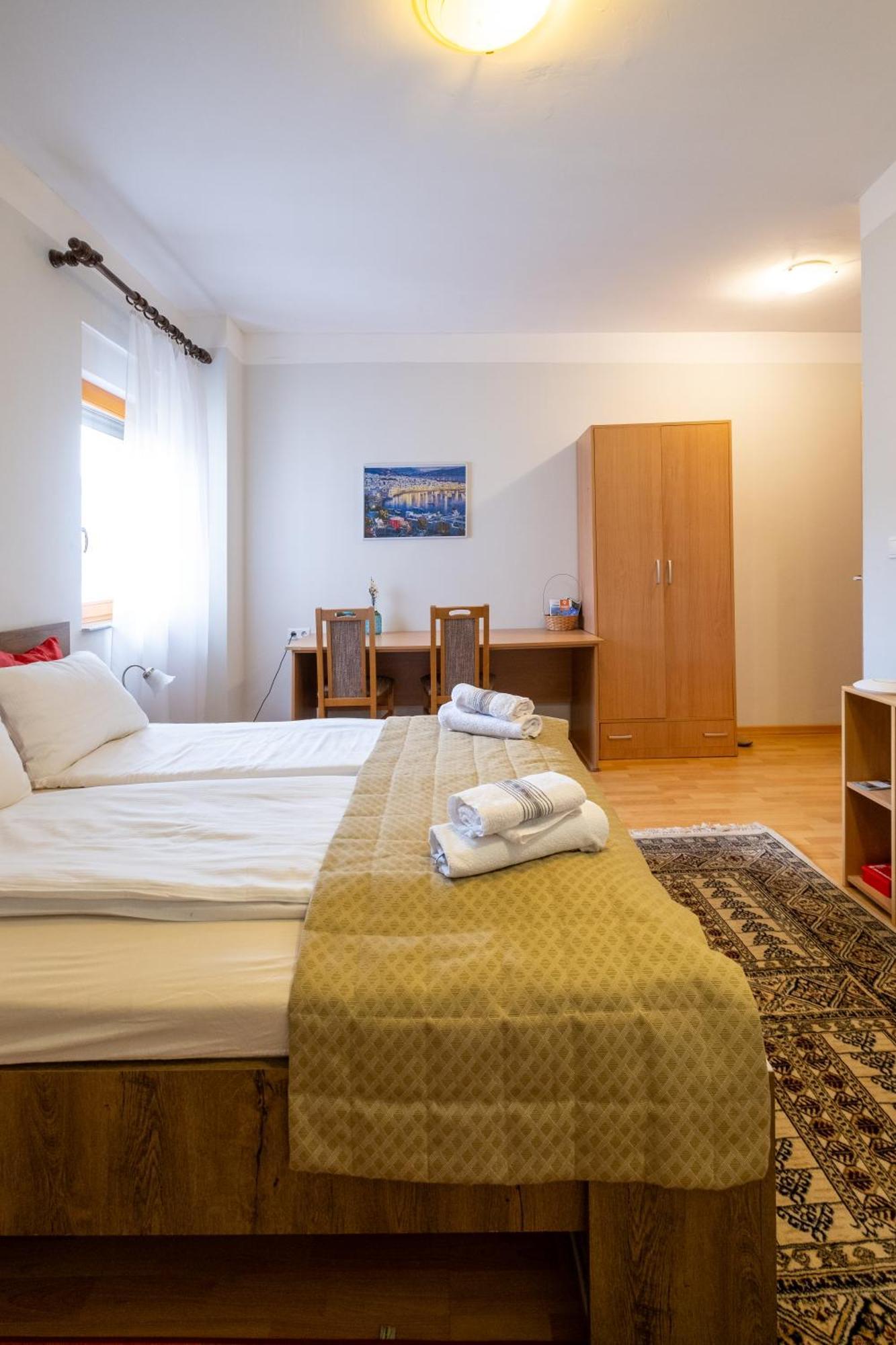 Guesthouse Rose Сараево Экстерьер фото