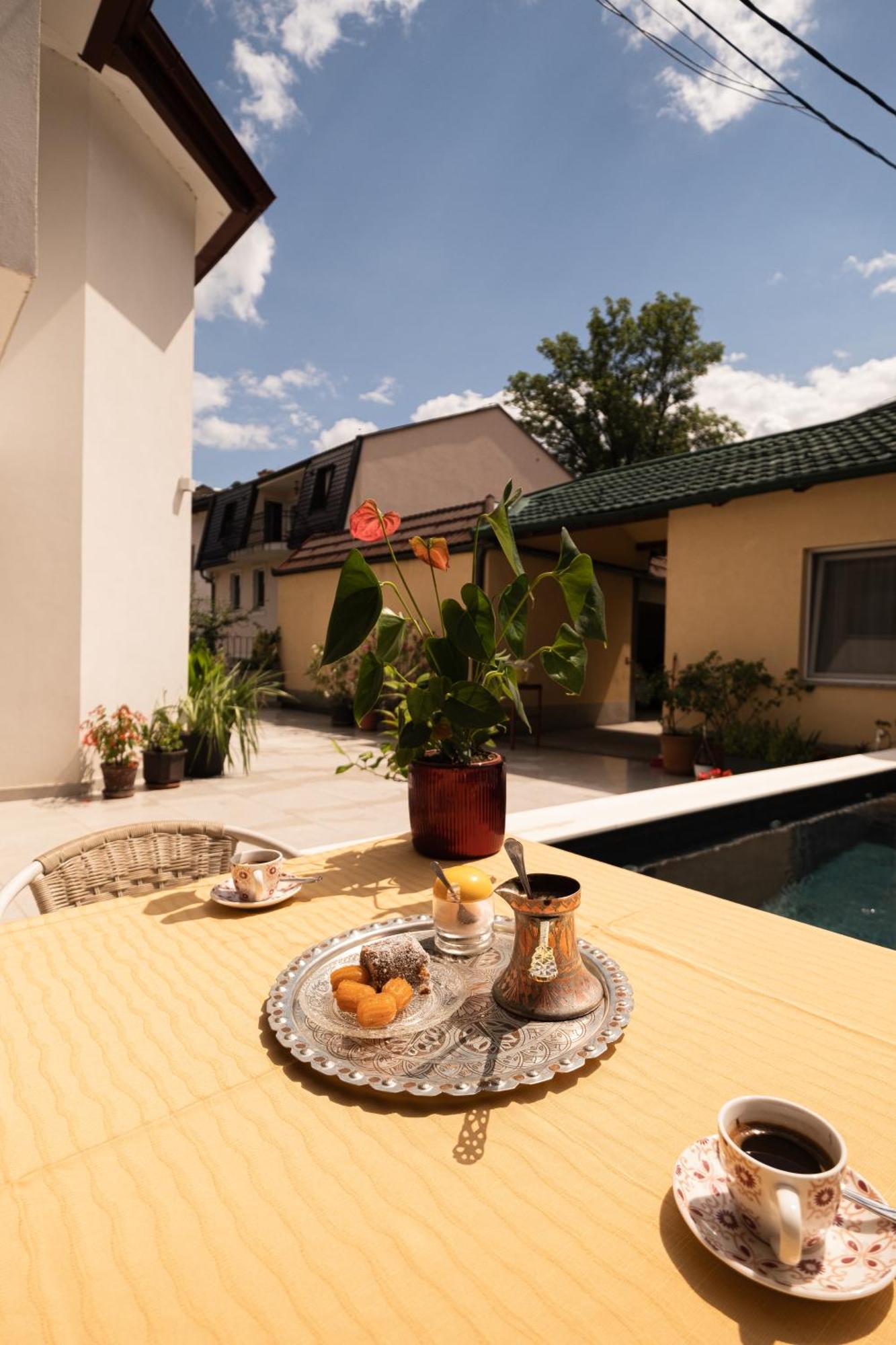 Guesthouse Rose Сараево Экстерьер фото