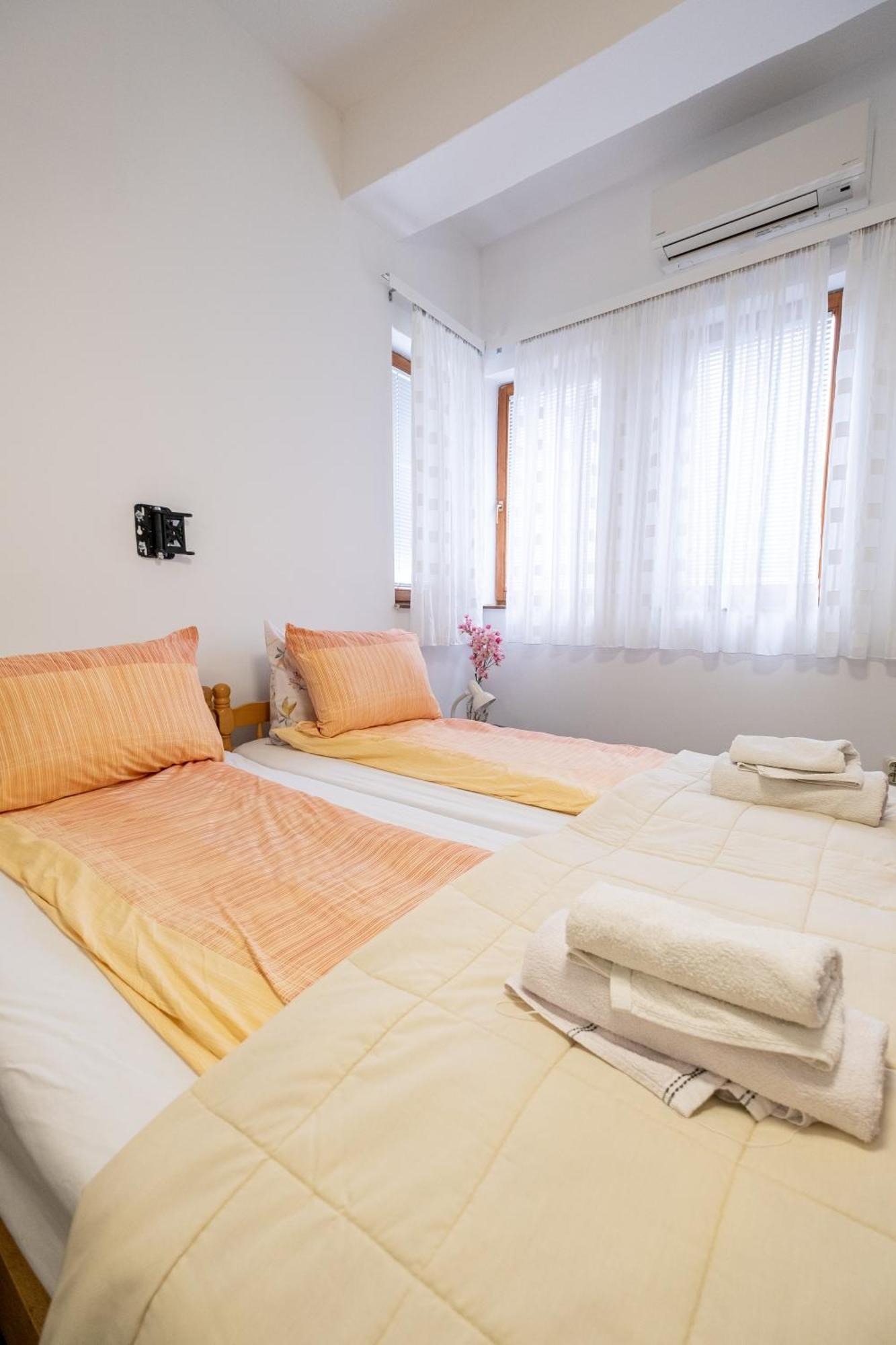 Guesthouse Rose Сараево Экстерьер фото