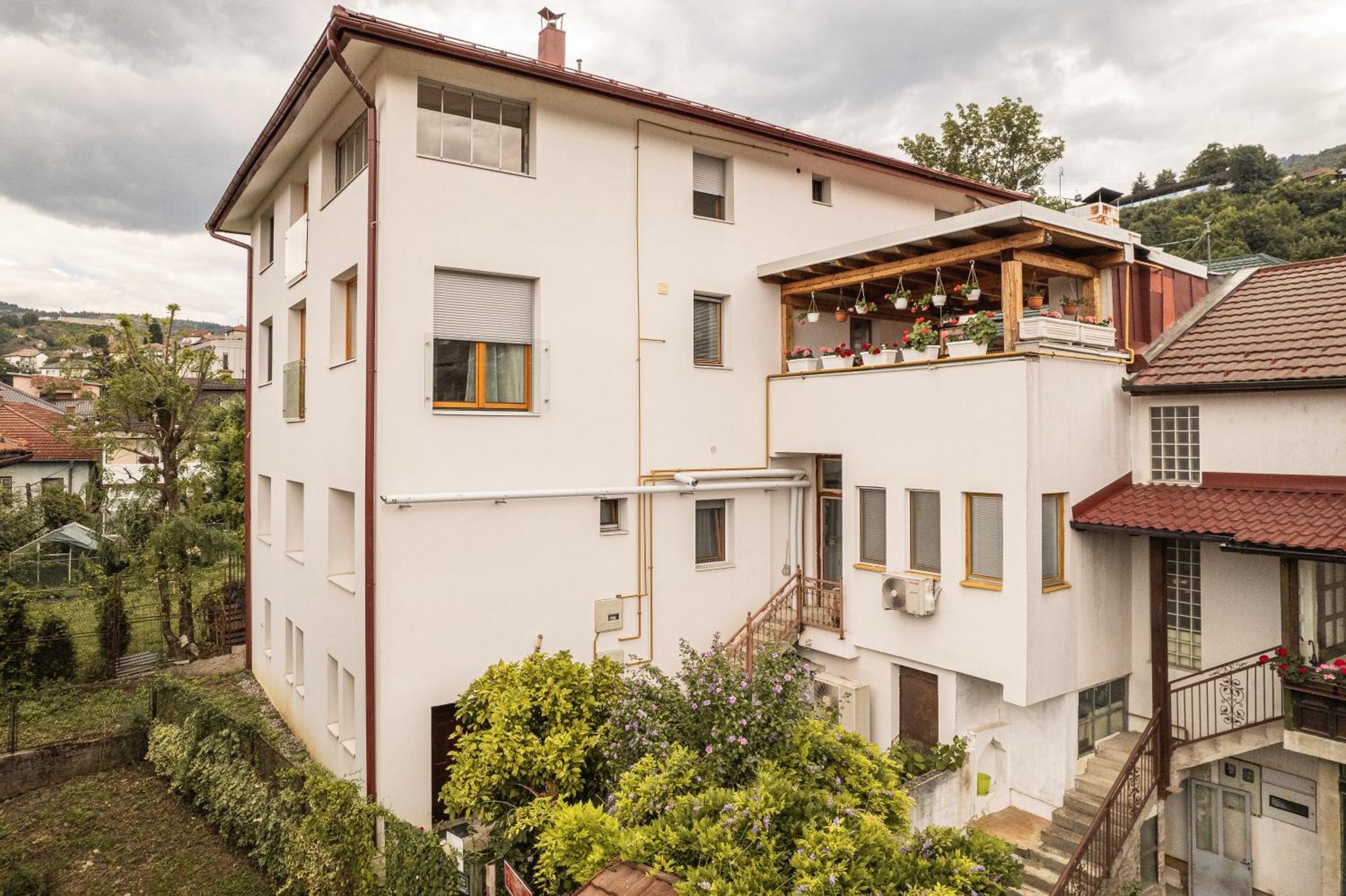 Guesthouse Rose Сараево Экстерьер фото