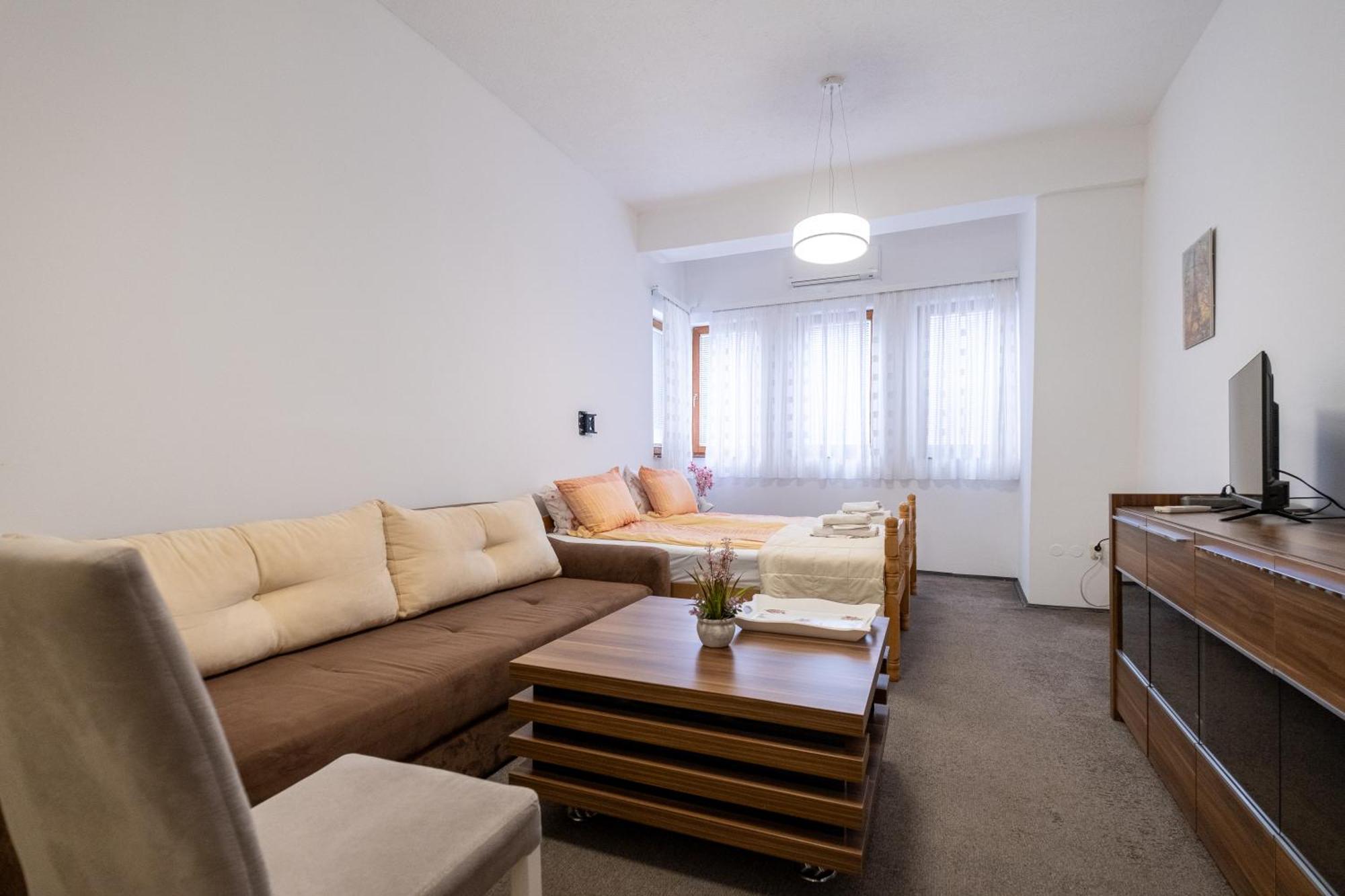 Guesthouse Rose Сараево Экстерьер фото