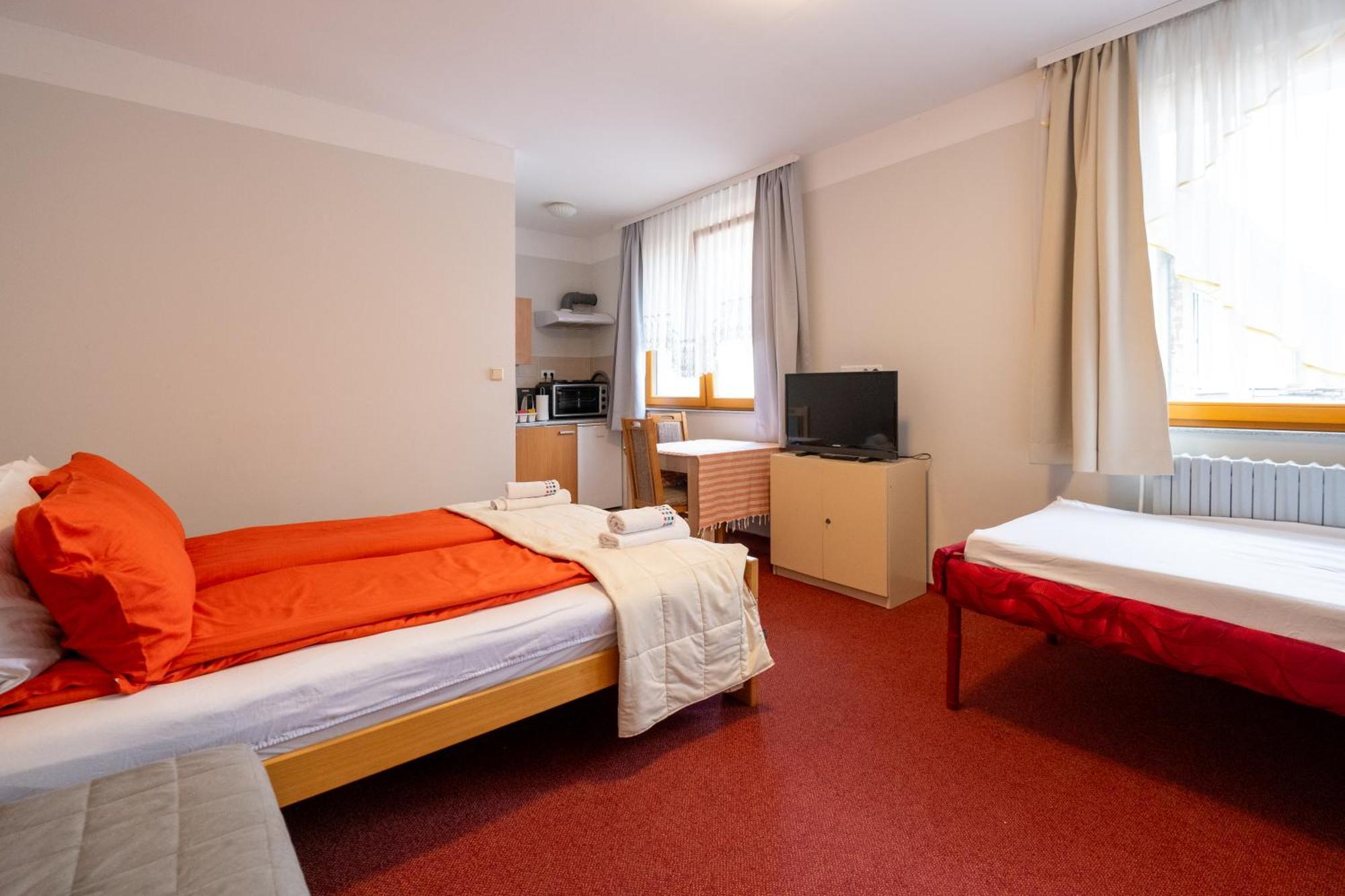 Guesthouse Rose Сараево Экстерьер фото