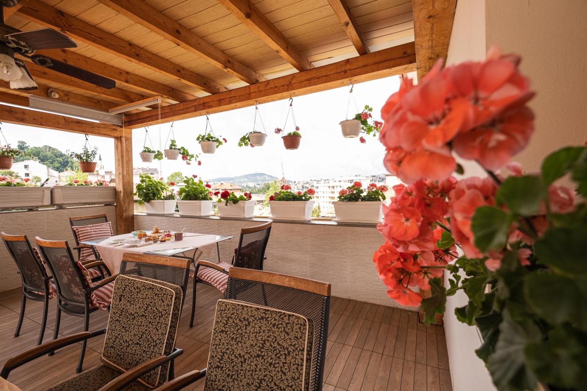 Guesthouse Rose Сараево Экстерьер фото