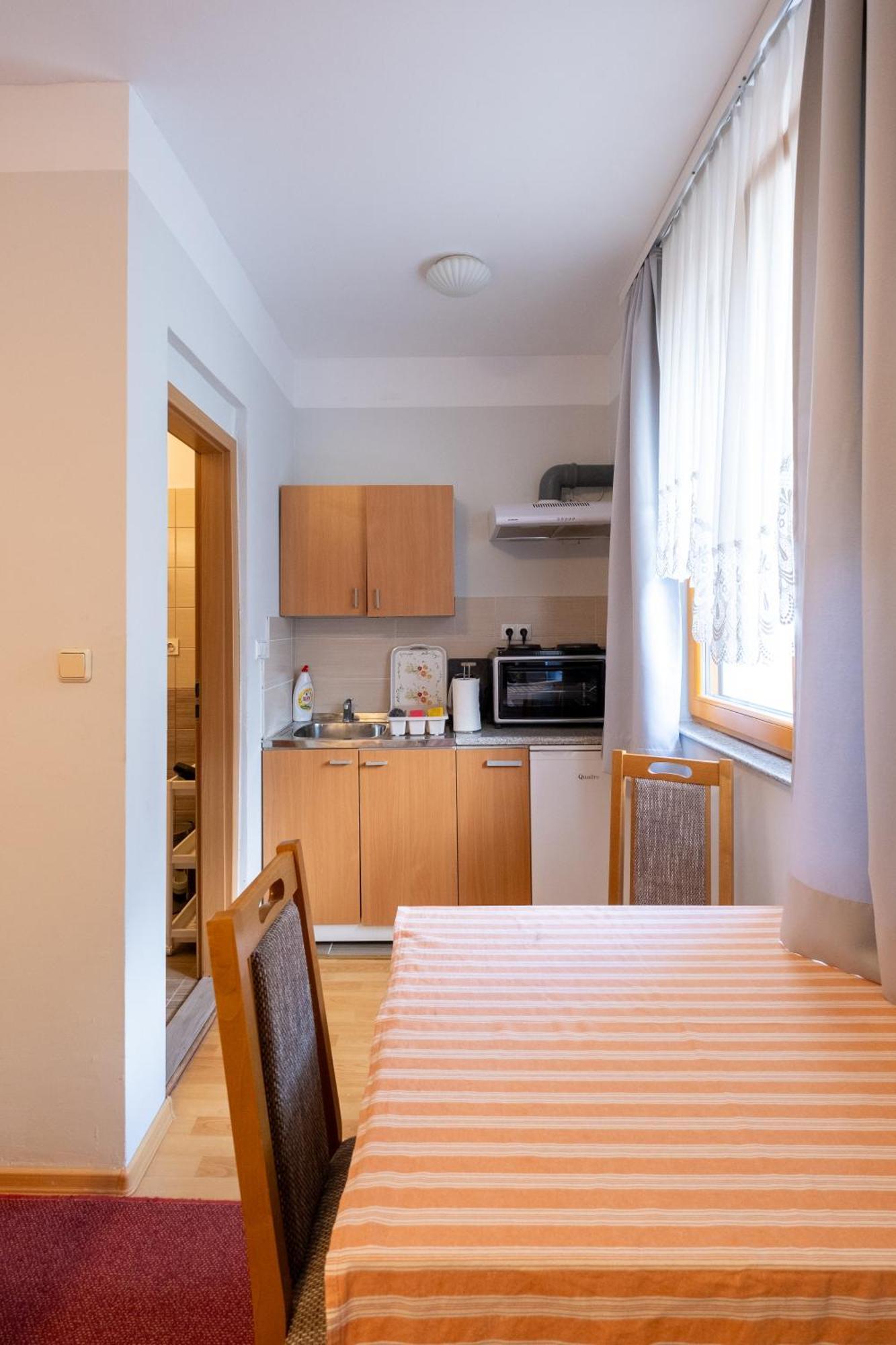 Guesthouse Rose Сараево Экстерьер фото