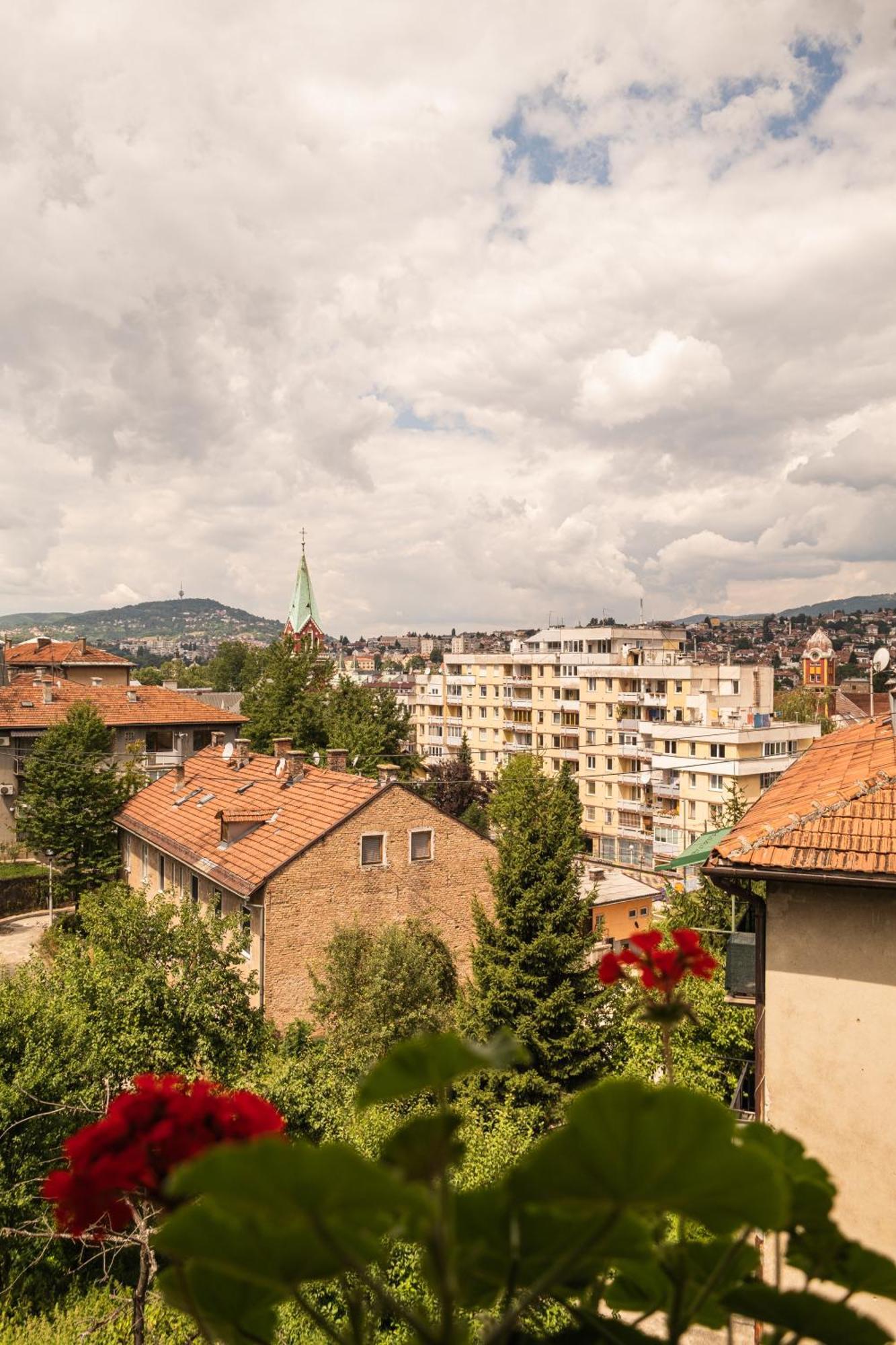 Guesthouse Rose Сараево Экстерьер фото